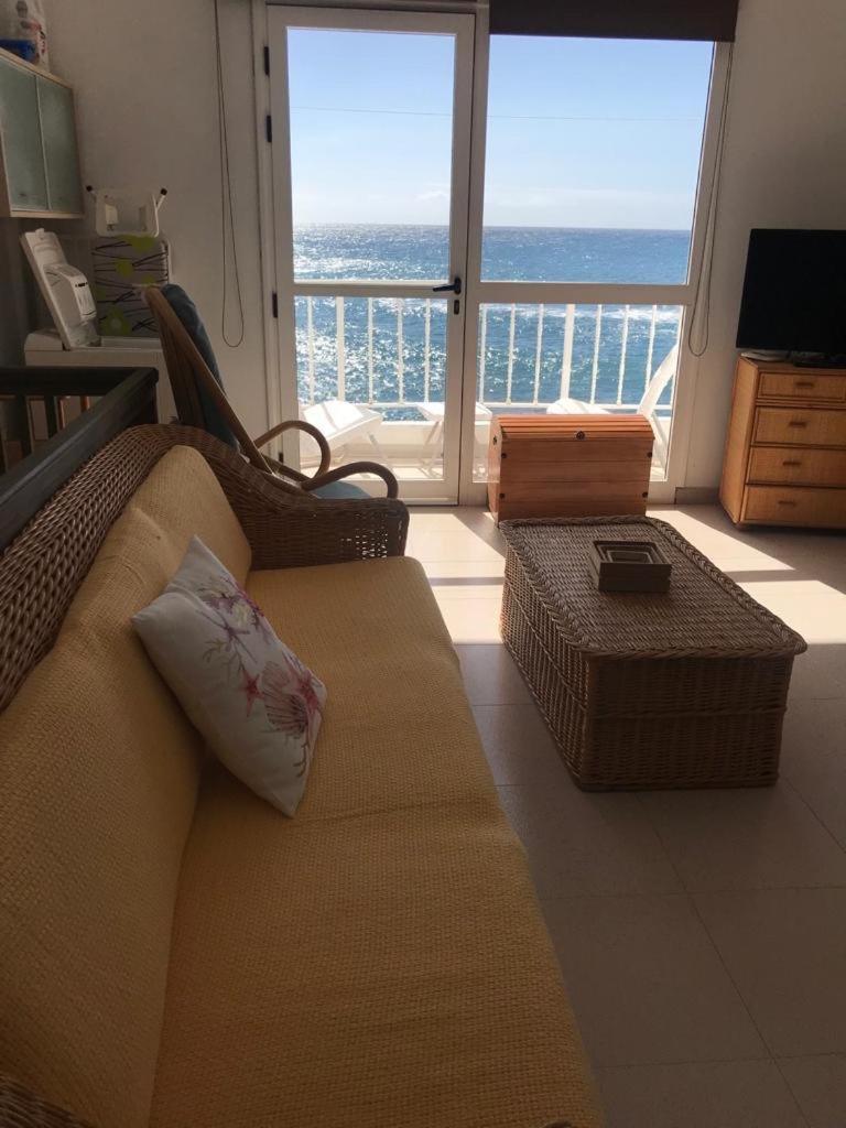 Vv Yelymar. Playa De Alojera Apartment Ngoại thất bức ảnh